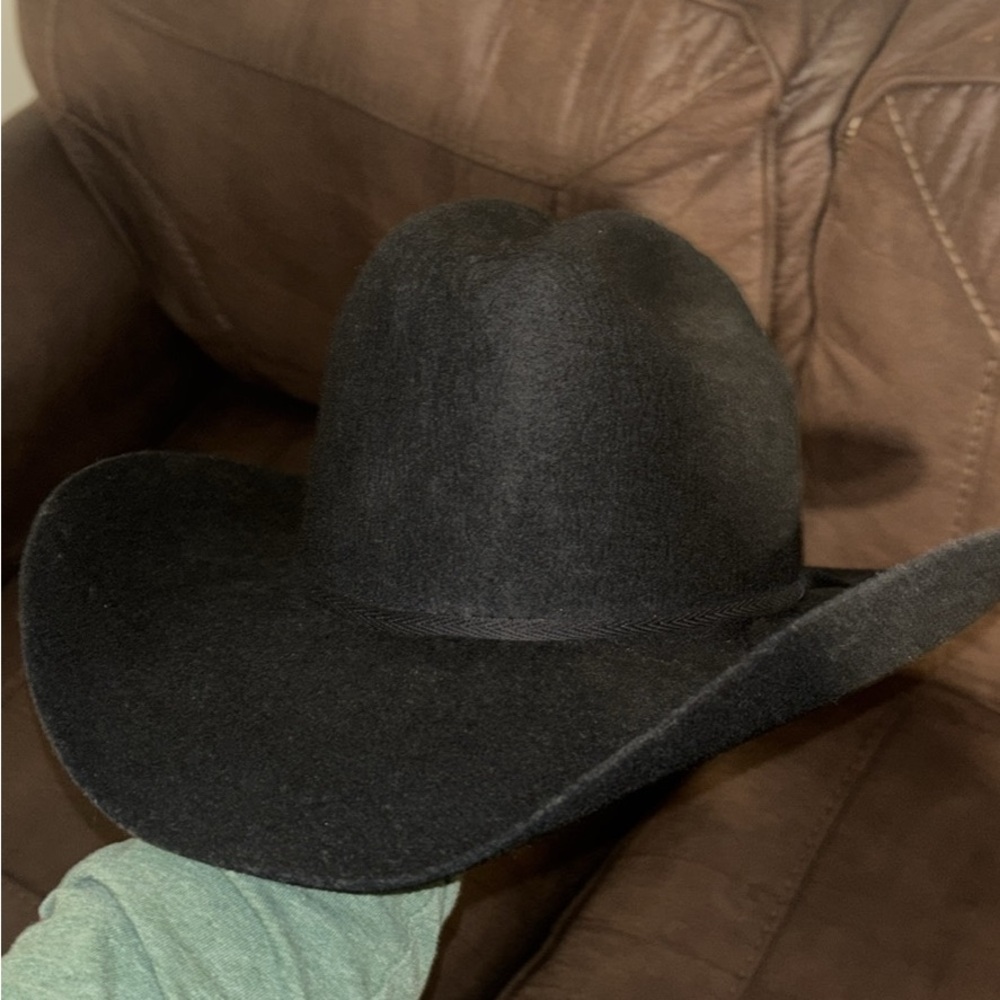 Men's Black Felt Cowboy Hat - Classic Western Style